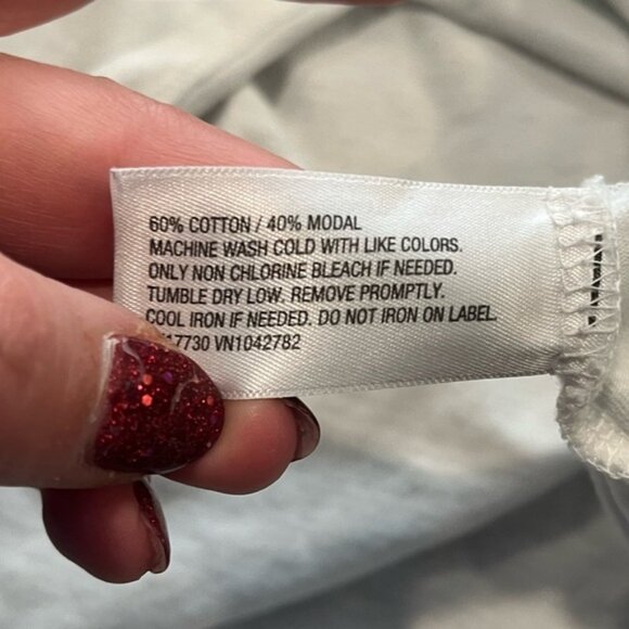 a new day Womens V-neck Top Short Sleeve Pullover Cotton Blend White Size L - Picture 3 of 4